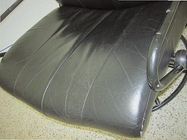 Ekornes Stressless Black Leather Seat 1970's era chair armchair recliner