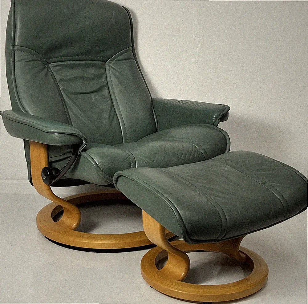 Ekornes Stressless Large "Governor" Green Leather Swivel Recliner Chair Ottoman