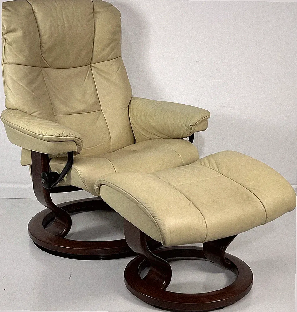 Ekornes Stressless Medium MAYFAIR "Kitt" Leather Swivel Recliner Chair & Ottoman